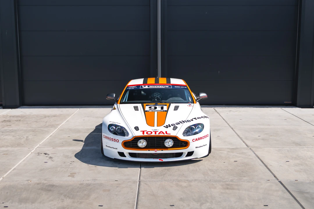 2010 Aston Martin V8 Vantage (2006-2017) - Image 14 of 31