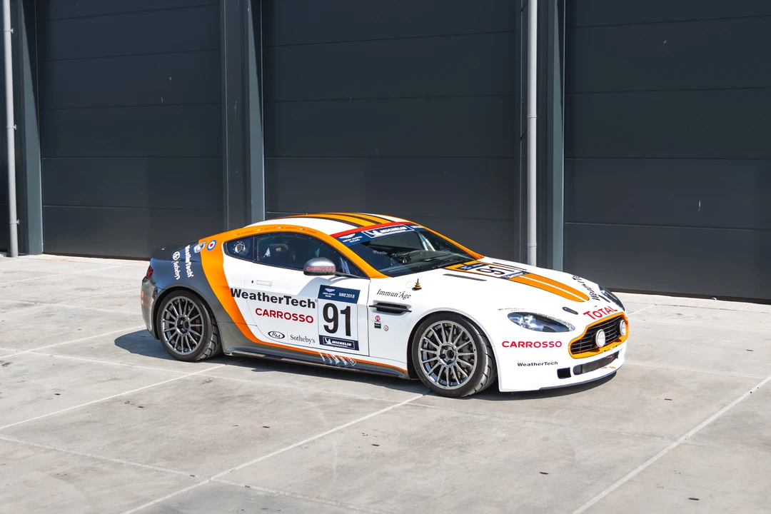 2010 Aston Martin V8 Vantage (2006-2017) - Image 16 of 31