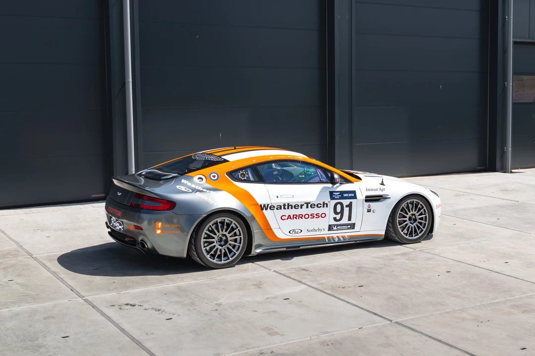2010 Aston Martin V8 Vantage (2006-2017) - Image 18 of 31