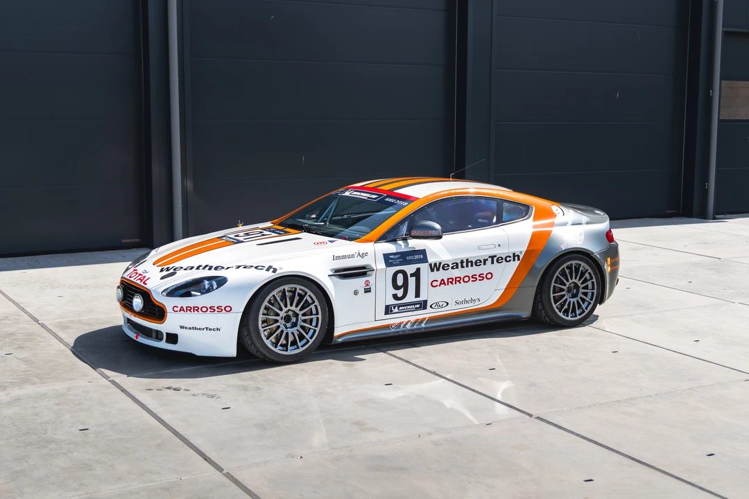 2010 Aston Martin V8 Vantage (2006-2017) - Image 24 of 31