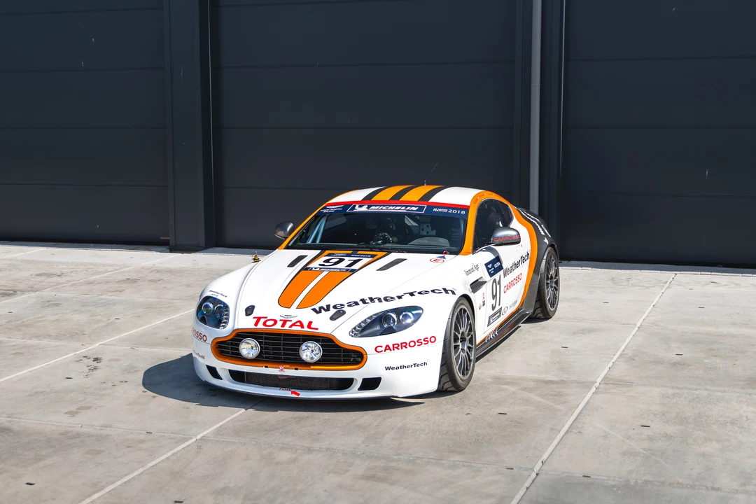 2010 Aston Martin V8 Vantage (2006-2017) - Image 26 of 31
