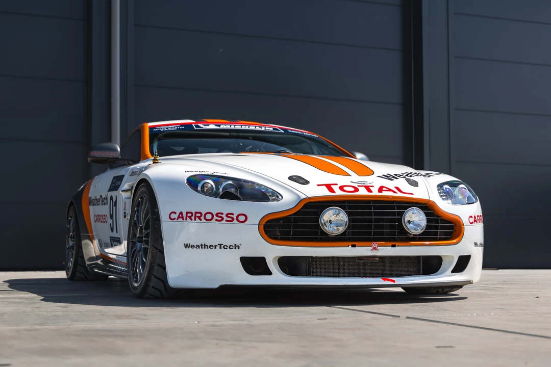 2010 Aston Martin V8 Vantage (2006-2017) - Image 28 of 31
