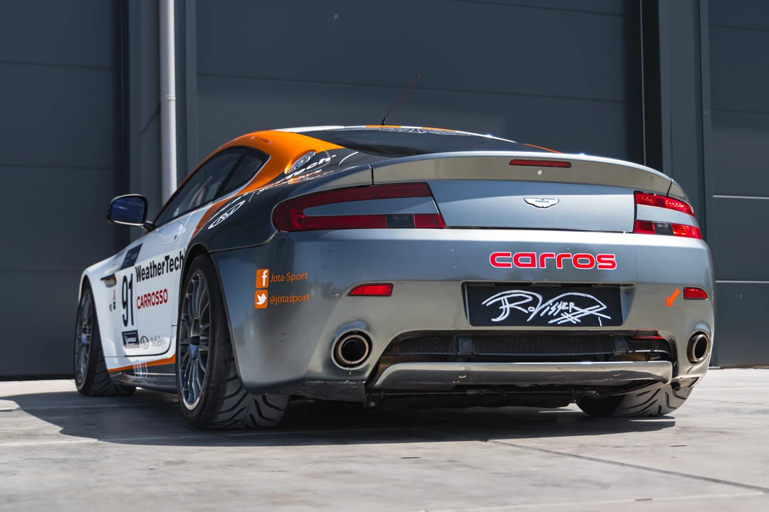 2010 Aston Martin V8 Vantage (2006-2017) - Image 29 of 31