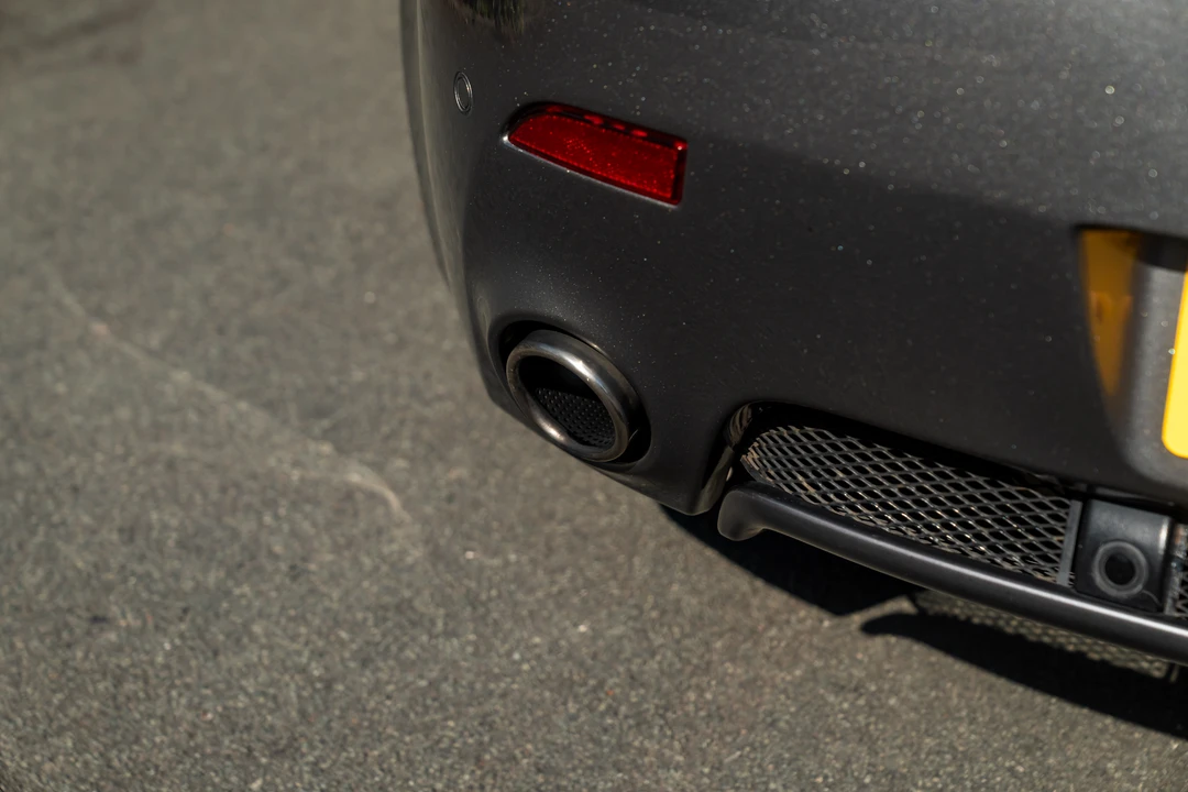 2010 Aston Martin V8 Vantage (2006-2017) - Image 23 of 31