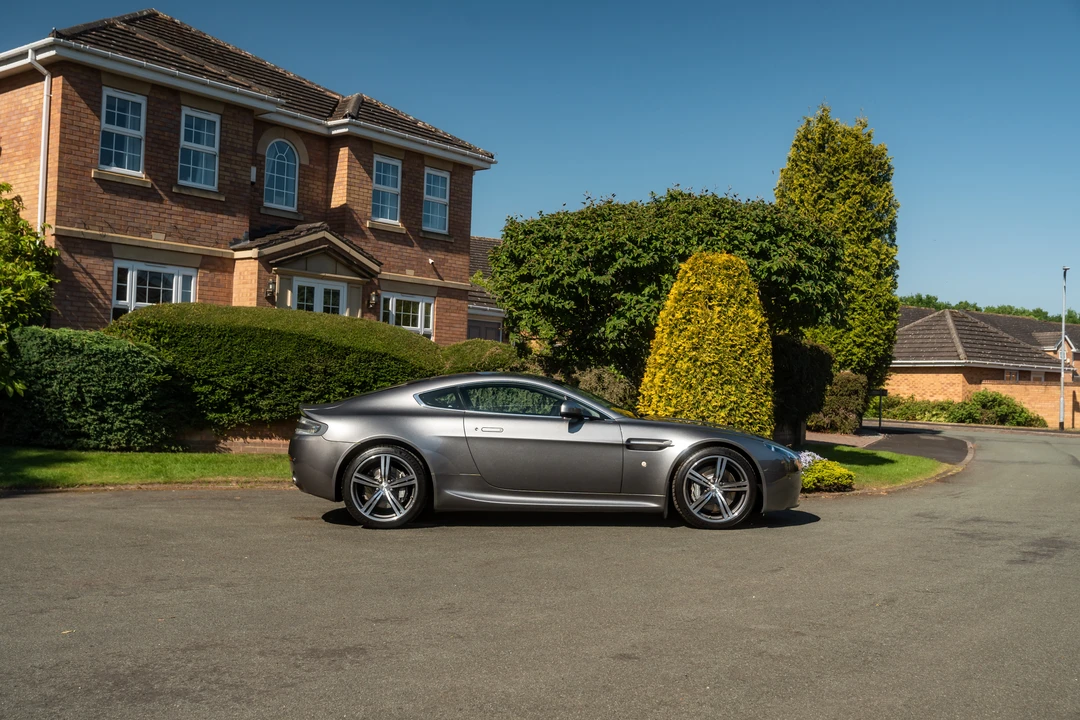 2010 Aston Martin V8 Vantage (2006-2017) - Image 16 of 31