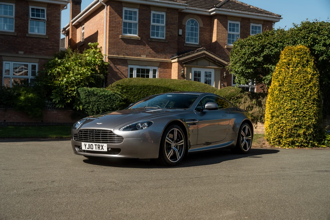 2010 Aston Martin V8 Vantage (2006-2017) - Image 11 of 31