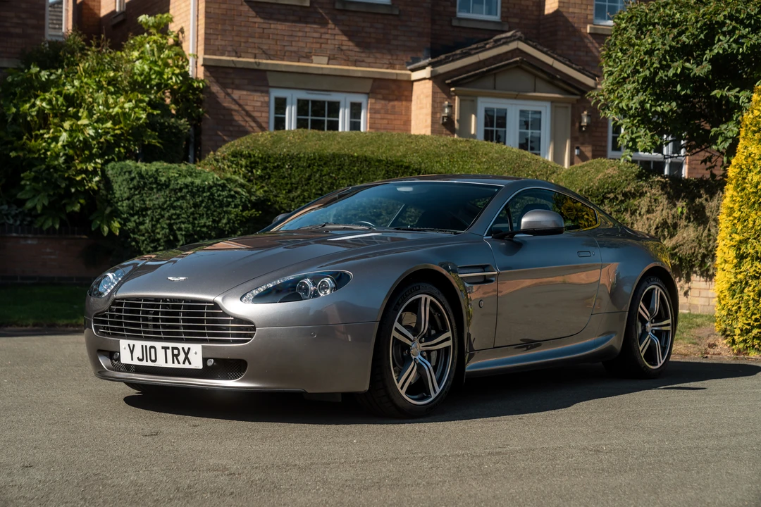 2010 Aston Martin V8 Vantage (2006-2017) - Image 3 of 31