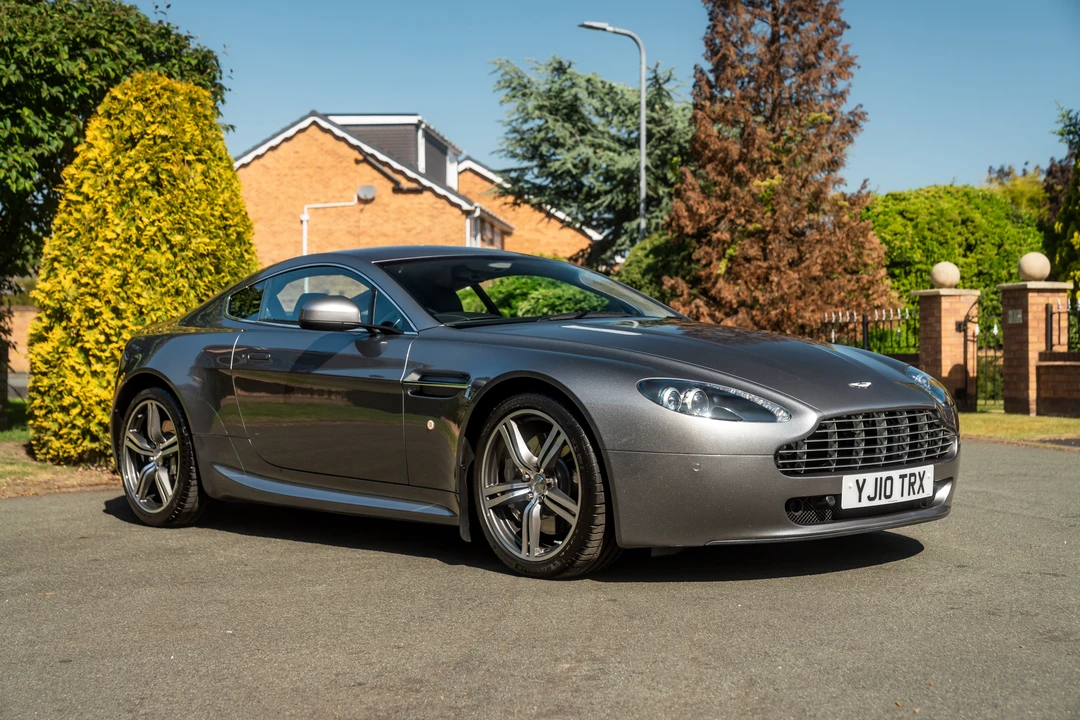 2010 Aston Martin V8 Vantage (2006-2017) - Image 9 of 31