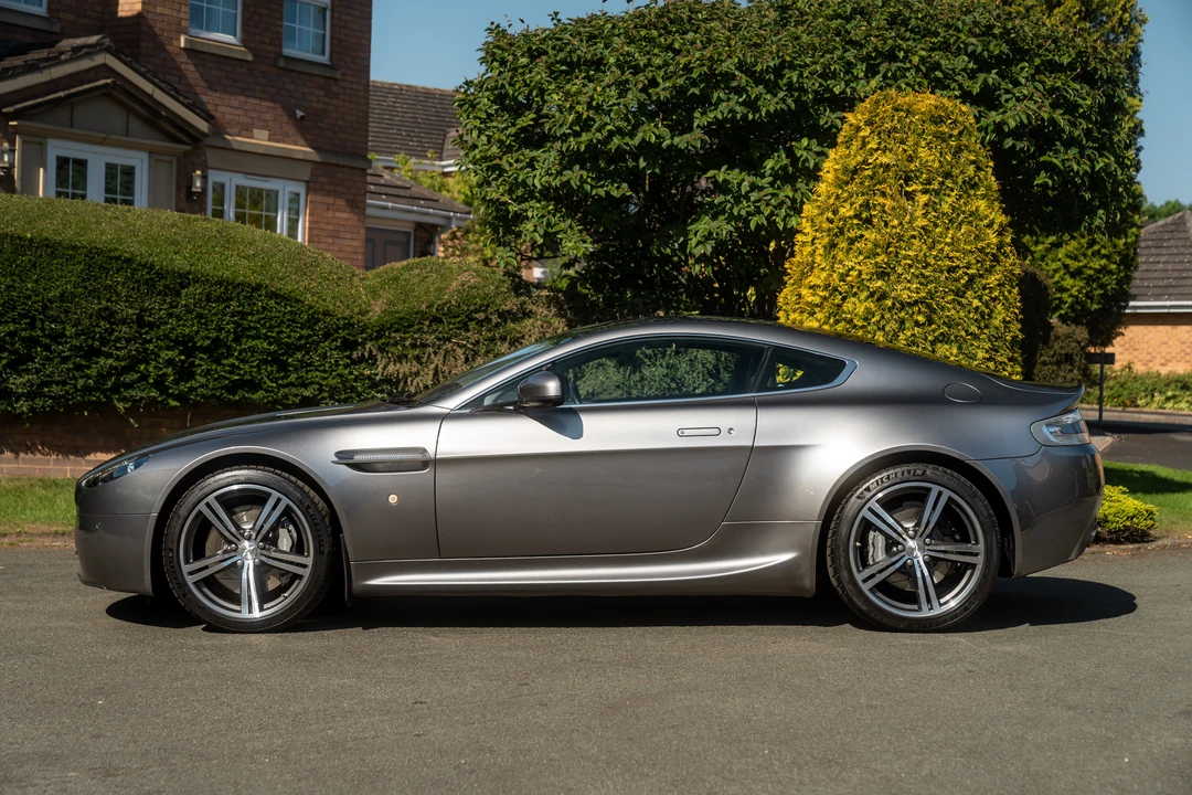2010 Aston Martin V8 Vantage (2006-2017) - Image 4 of 31