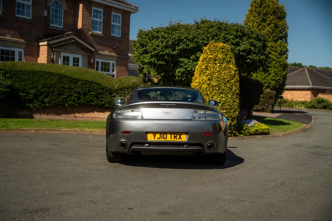 2010 Aston Martin V8 Vantage (2006-2017) - Image 21 of 31