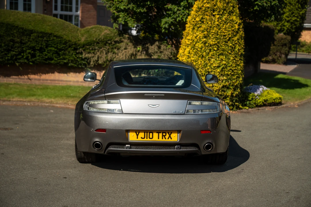 2010 Aston Martin V8 Vantage (2006-2017) - Image 14 of 31