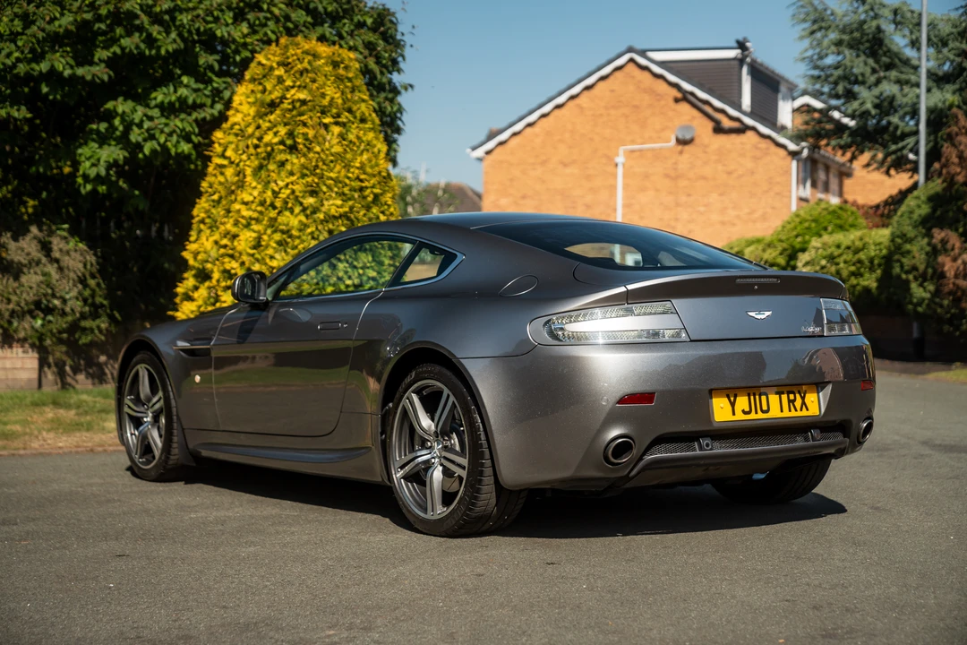 2010 Aston Martin V8 Vantage (2006-2017) - Image 5 of 31