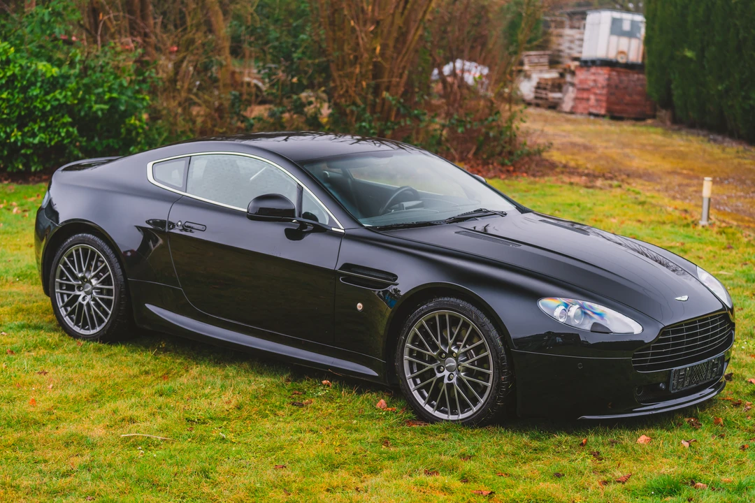 2010 Aston Martin V8 Vantage (2006-2017) - Image 11 of 31