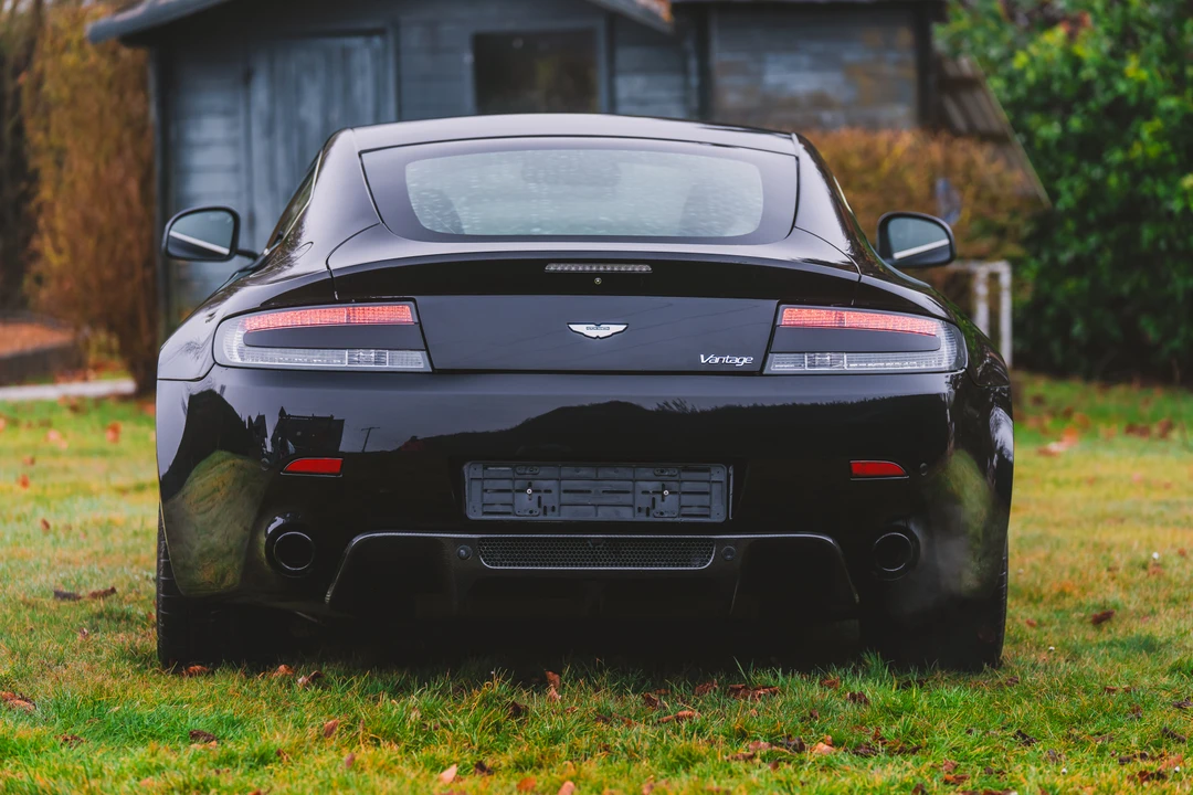 2010 Aston Martin V8 Vantage (2006-2017) - Image 14 of 31