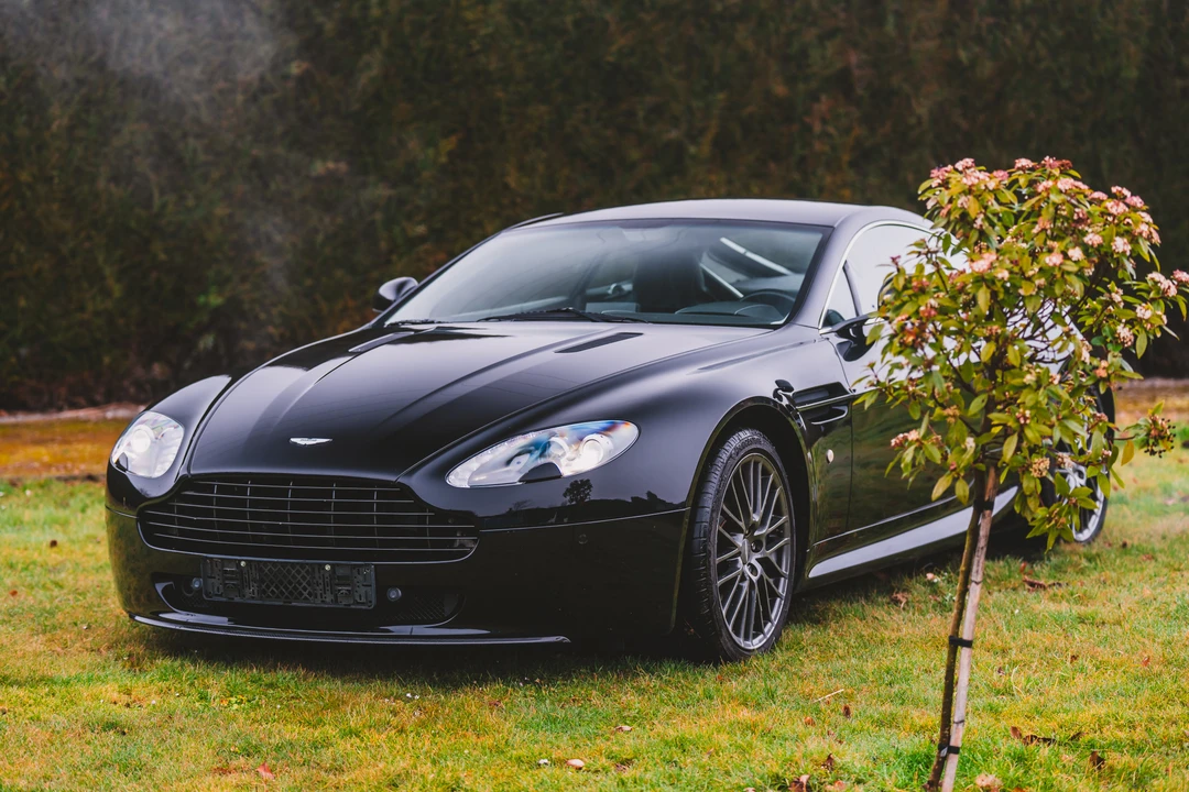 2010 Aston Martin V8 Vantage (2006-2017) - Image 17 of 31