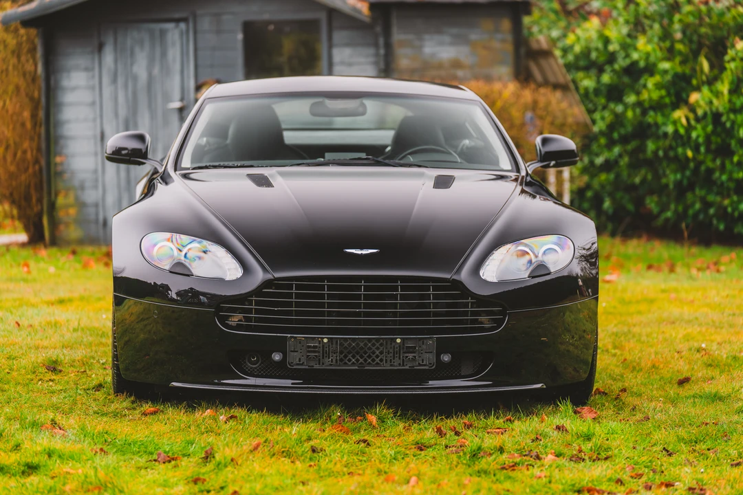 2010 Aston Martin V8 Vantage (2006-2017) - Image 10 of 31