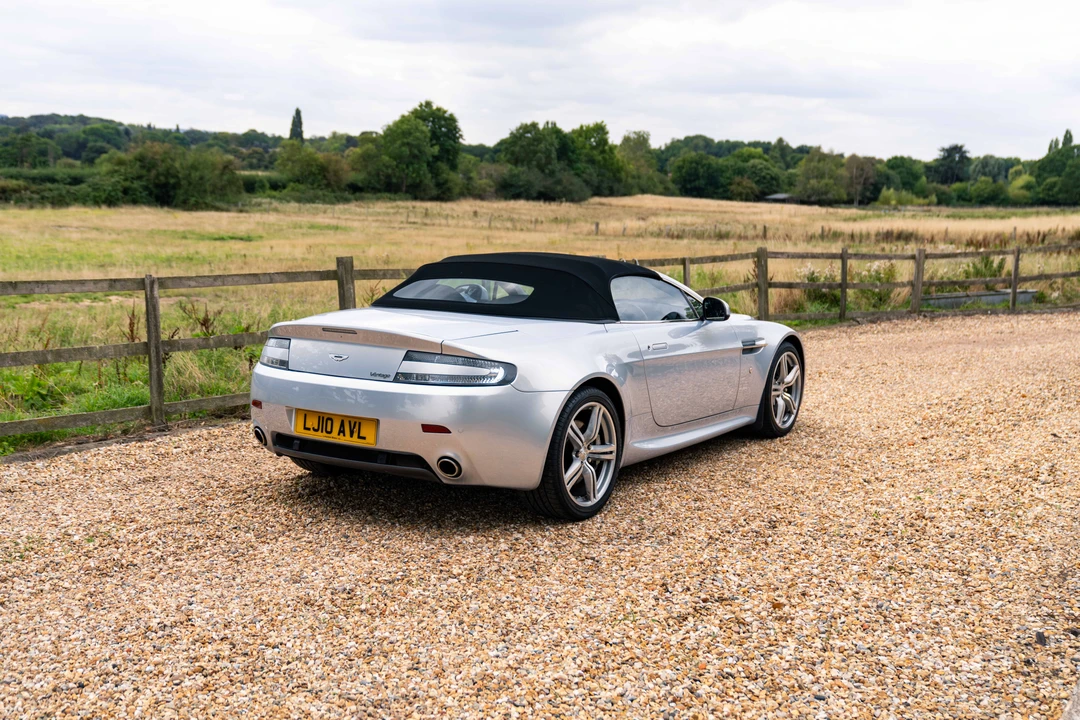 2010 Aston Martin V8 Vantage (2006-2017) - Image 21 of 31