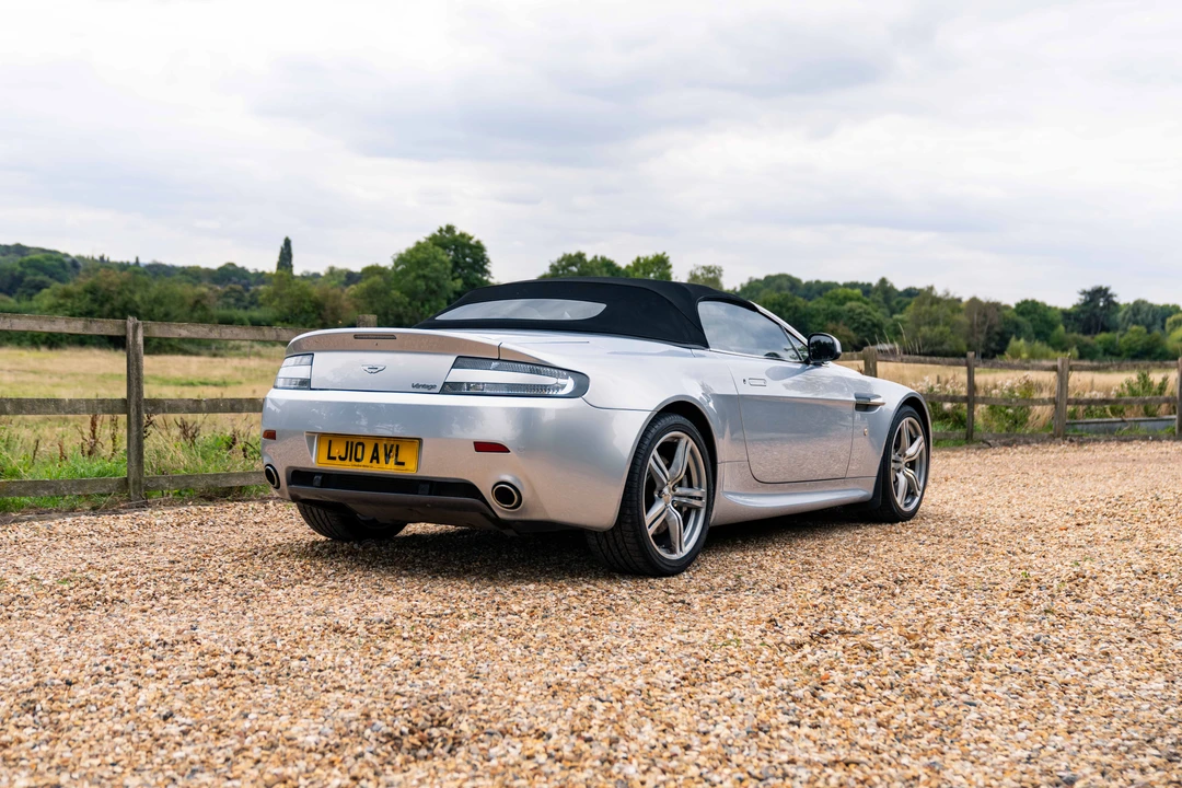 2010 Aston Martin V8 Vantage (2006-2017) - Image 22 of 31