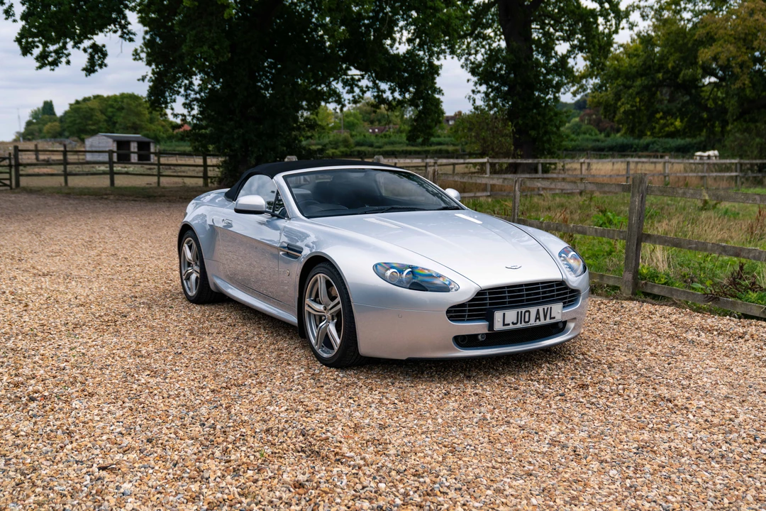 2010 Aston Martin V8 Vantage (2006-2017) - Image 25 of 31
