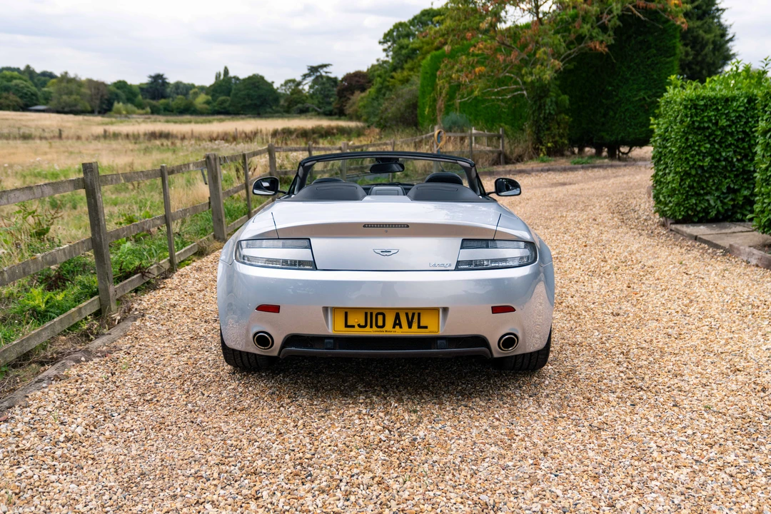2010 Aston Martin V8 Vantage (2006-2017) - Image 14 of 31