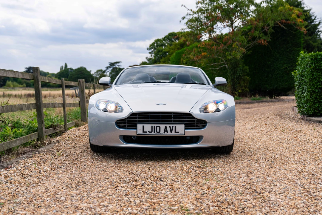 2010 Aston Martin V8 Vantage (2006-2017) - Image 2 of 31