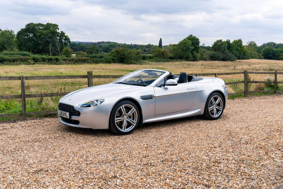 2010 Aston Martin V8 Vantage (2006-2017) - Image 19 of 31