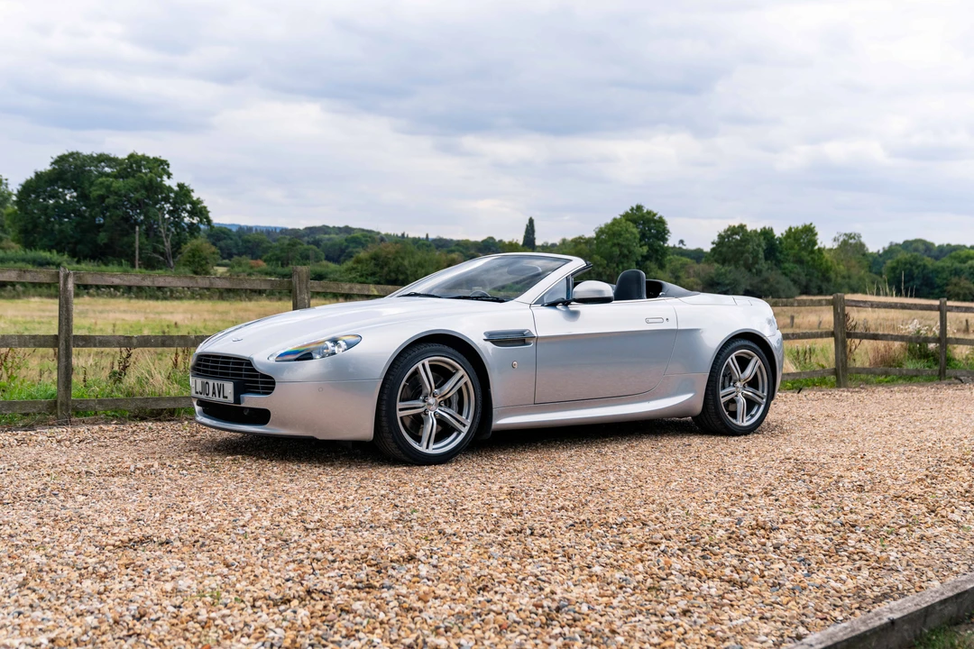 2010 Aston Martin V8 Vantage (2006-2017) - Image 3 of 31