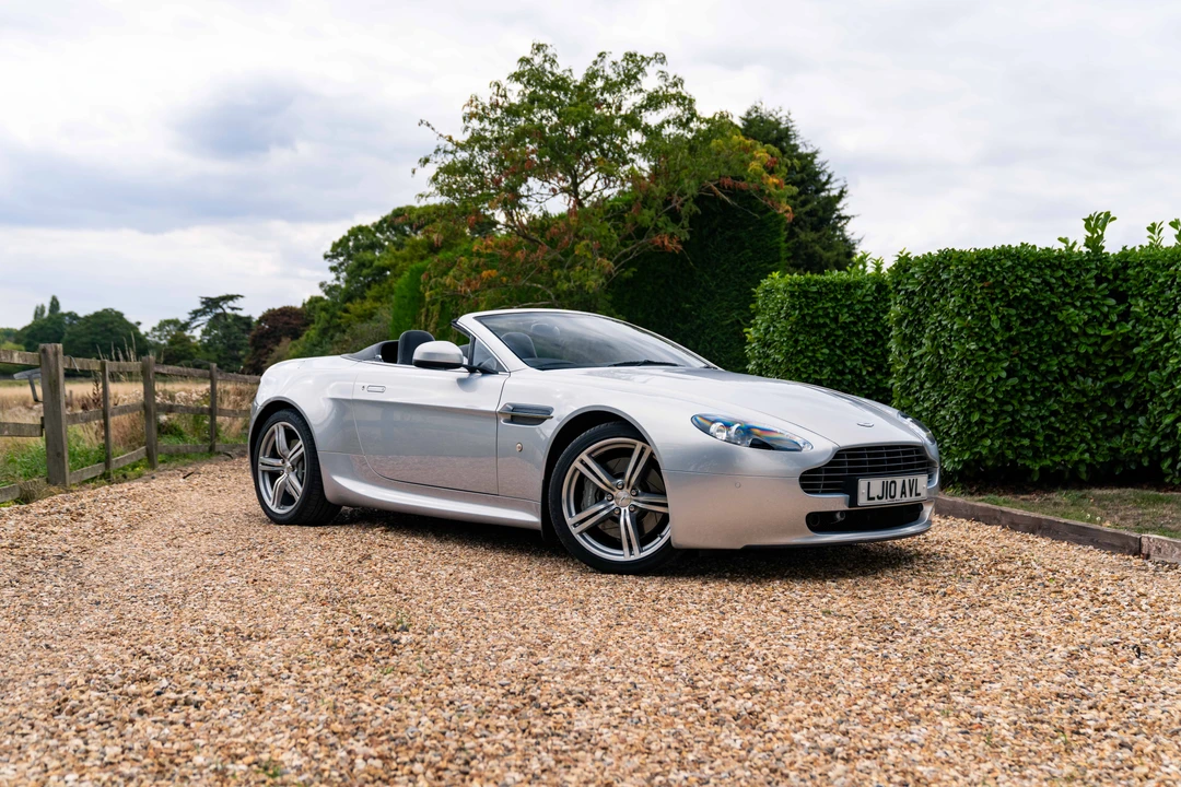 2010 Aston Martin V8 Vantage (2006-2017) - Image 28 of 31