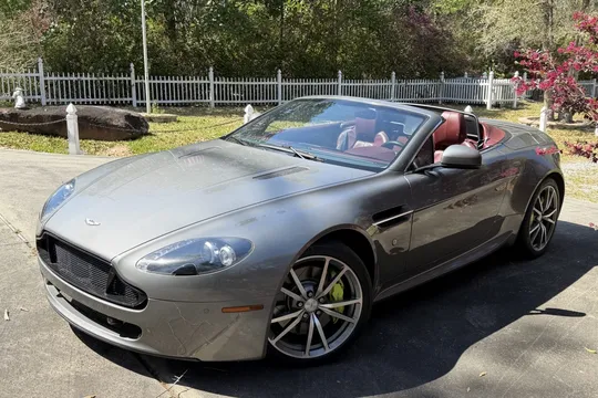 2010 Aston Martin V8 Vantage Roadster