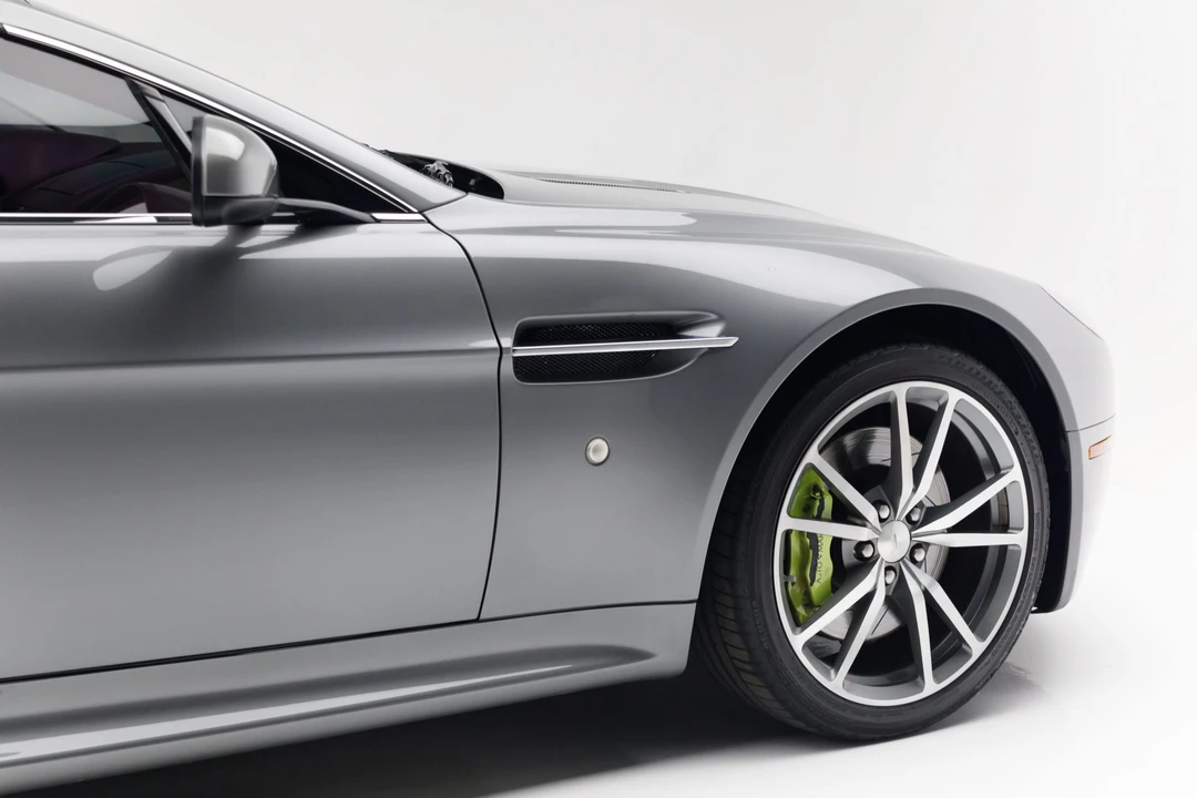 2010 Aston Martin V8 Vantage (2006-2017) - Image 31 of 31