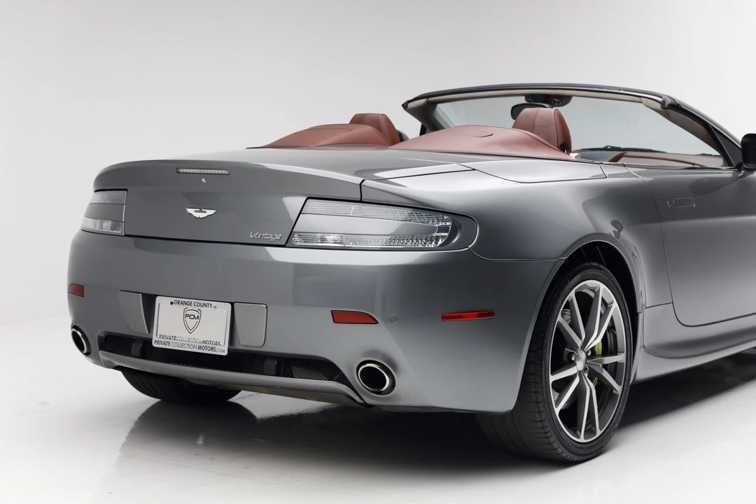 2010 Aston Martin V8 Vantage (2006-2017) - Image 25 of 31