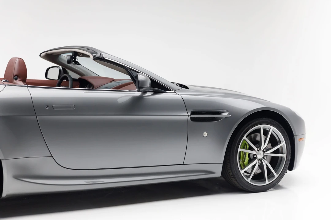 2010 Aston Martin V8 Vantage (2006-2017) - Image 28 of 31