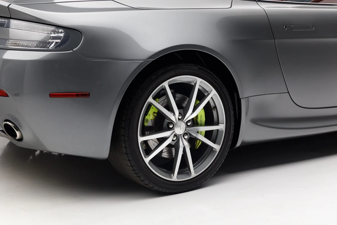 2010 Aston Martin V8 Vantage (2006-2017) - Image 26 of 31