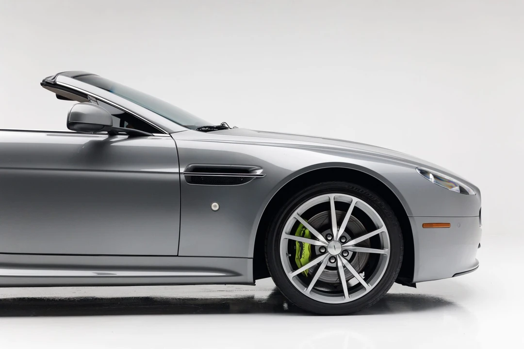 2010 Aston Martin V8 Vantage (2006-2017) - Image 16 of 31