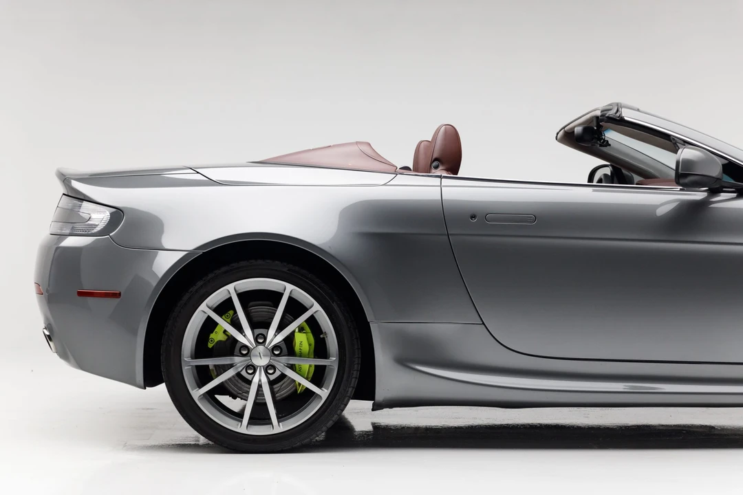 2010 Aston Martin V8 Vantage (2006-2017) - Image 15 of 31