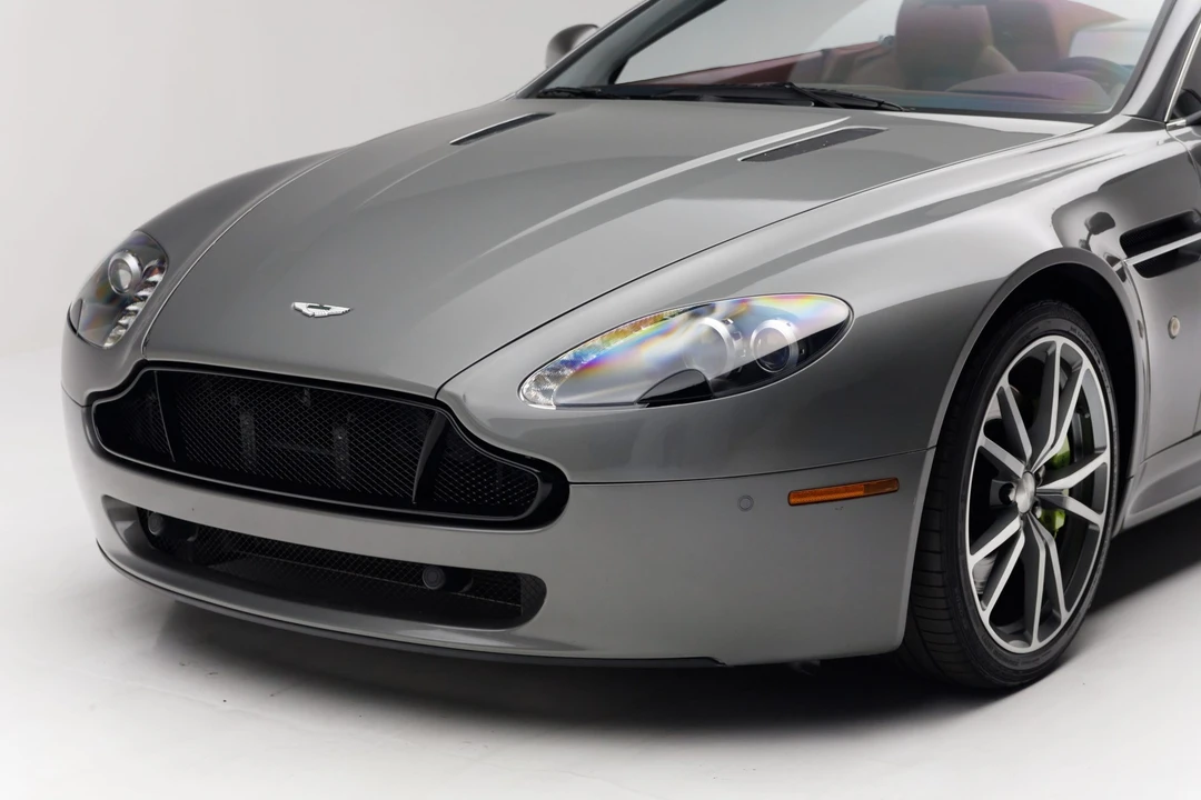 2010 Aston Martin V8 Vantage (2006-2017) - Image 17 of 31