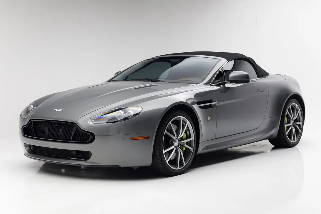 2010 Aston Martin V8 Vantage (2006-2017) - Image 9 of 31