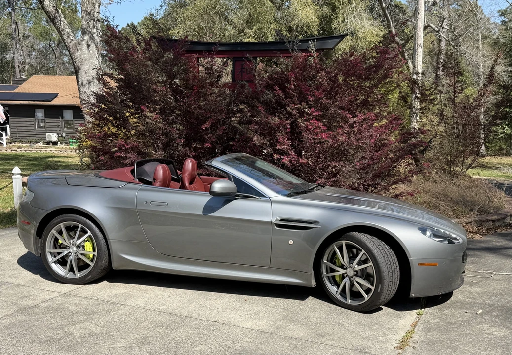 2010 Aston Martin V8 Vantage (2006-2017) - Image 6 of 31