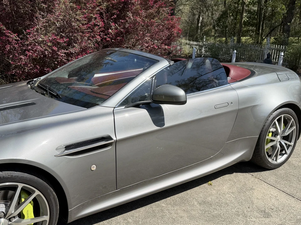2010 Aston Martin V8 Vantage (2006-2017) - Image 12 of 31