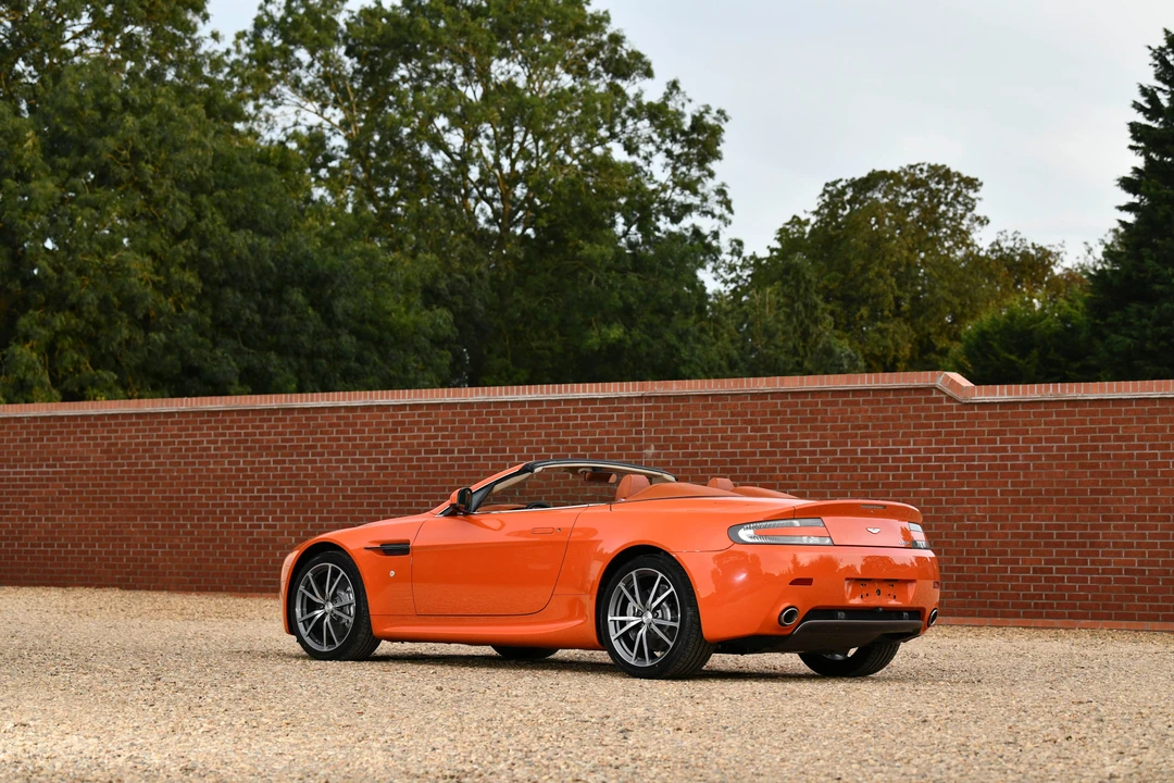2010 Aston Martin V8 Vantage (2006-2017) - Image 8 of 31
