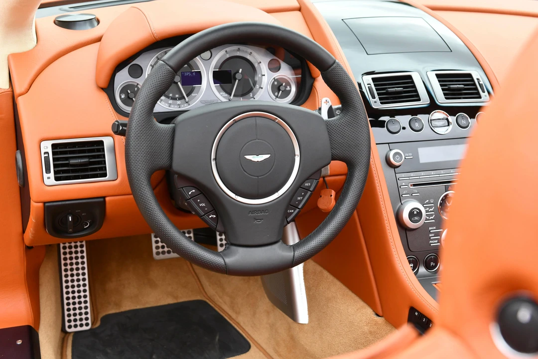 2010 Aston Martin V8 Vantage (2006-2017) - Image 25 of 31