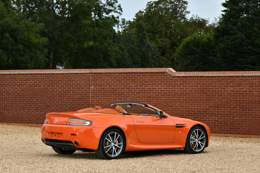 2010 Aston Martin V8 Vantage (2006-2017) - Image 11 of 31