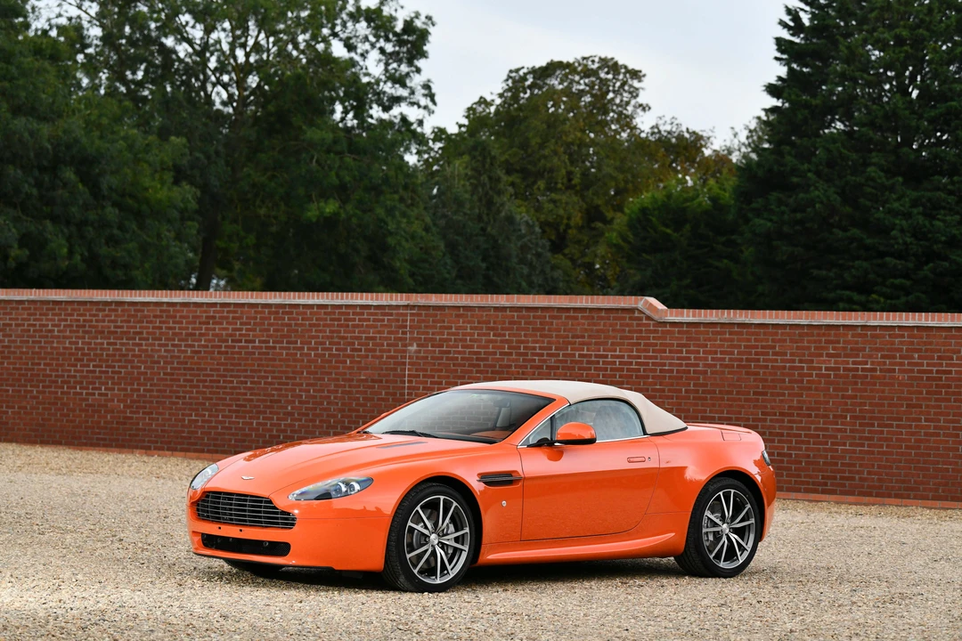 2010 Aston Martin V8 Vantage (2006-2017) - Image 5 of 31