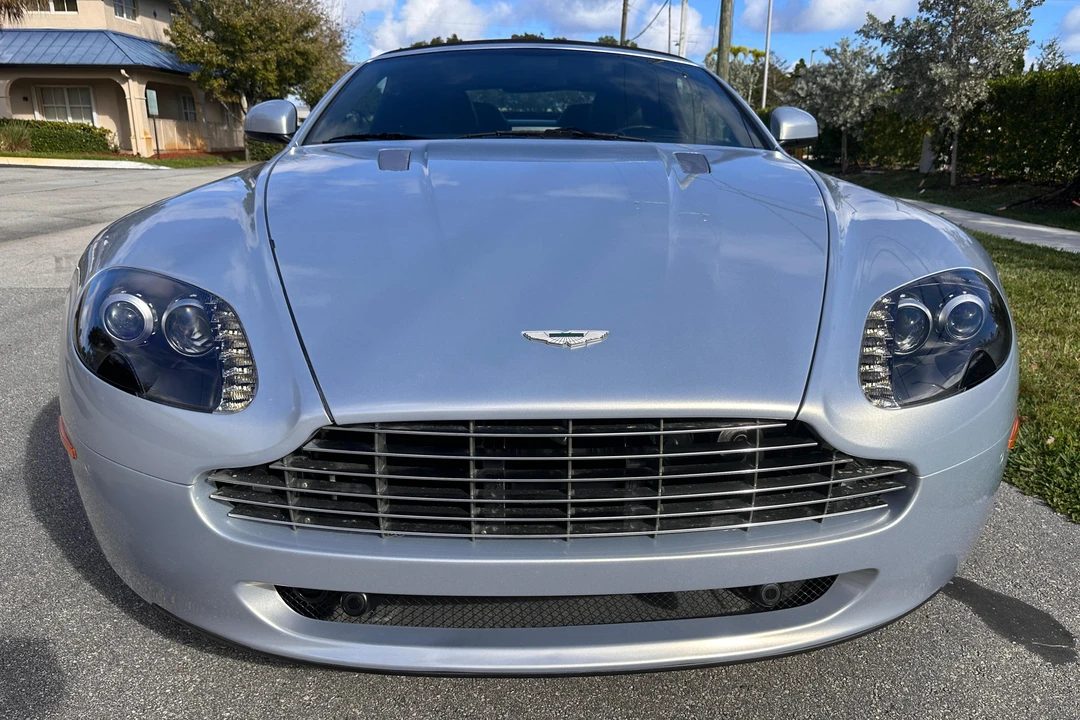 2010 Aston Martin V8 Vantage (2006-2017) - Image 2 of 31