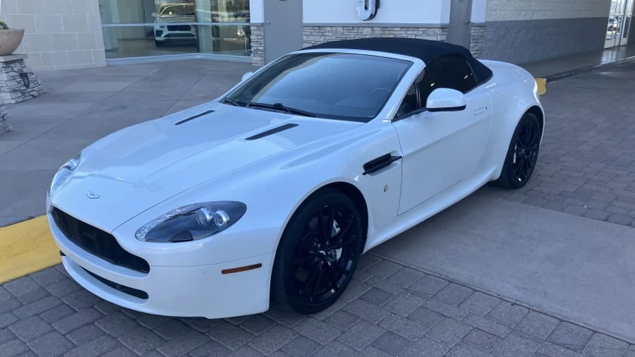2010 Aston Martin V8 Vantage (2006-2017) - Image 4 of 4