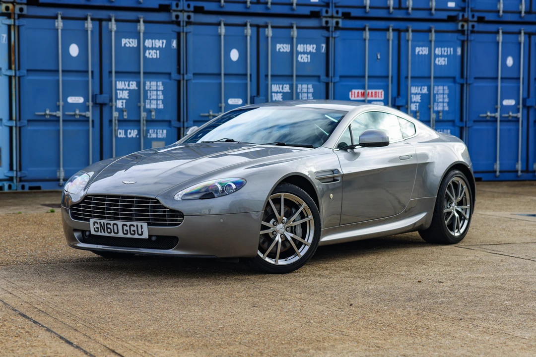2010 Aston Martin V8 Vantage (2006-2017) - Image 17 of 31