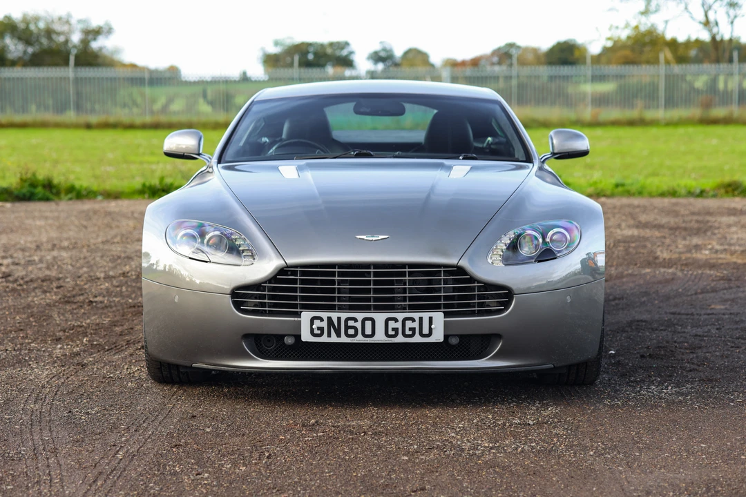 2010 Aston Martin V8 Vantage (2006-2017) - Image 9 of 31
