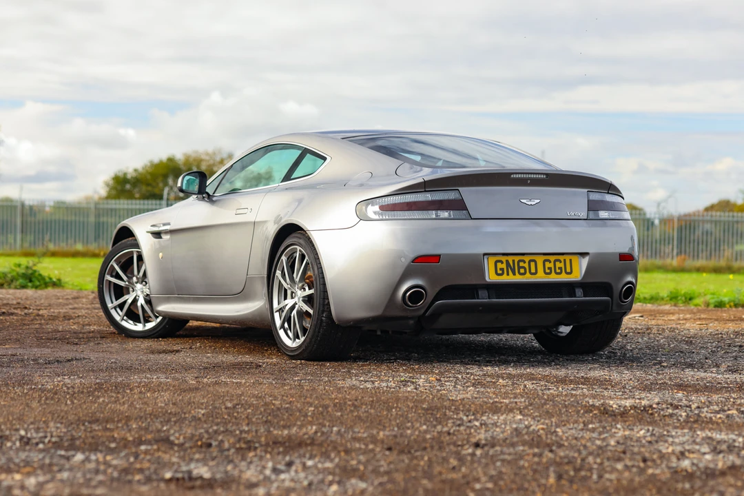 2010 Aston Martin V8 Vantage (2006-2017) - Image 26 of 31