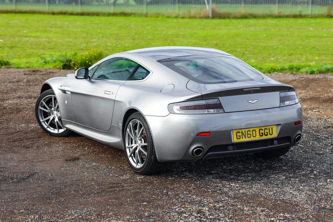 2010 Aston Martin V8 Vantage (2006-2017) - Image 27 of 31