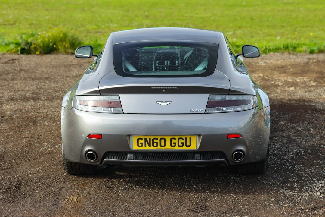 2010 Aston Martin V8 Vantage (2006-2017) - Image 28 of 31